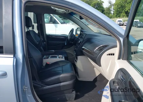 2016 Chrysler Town & Country Touring из США, поврежденный, VIN 2C4RC1BG4GR268693